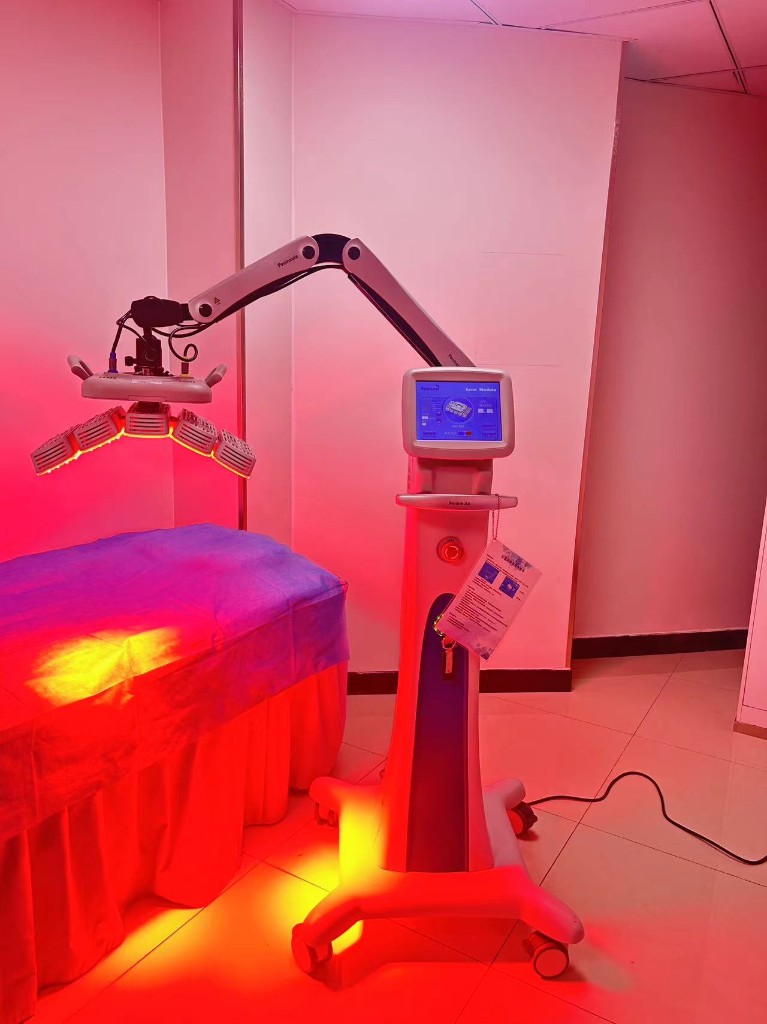 Red light therapy system in clinical use